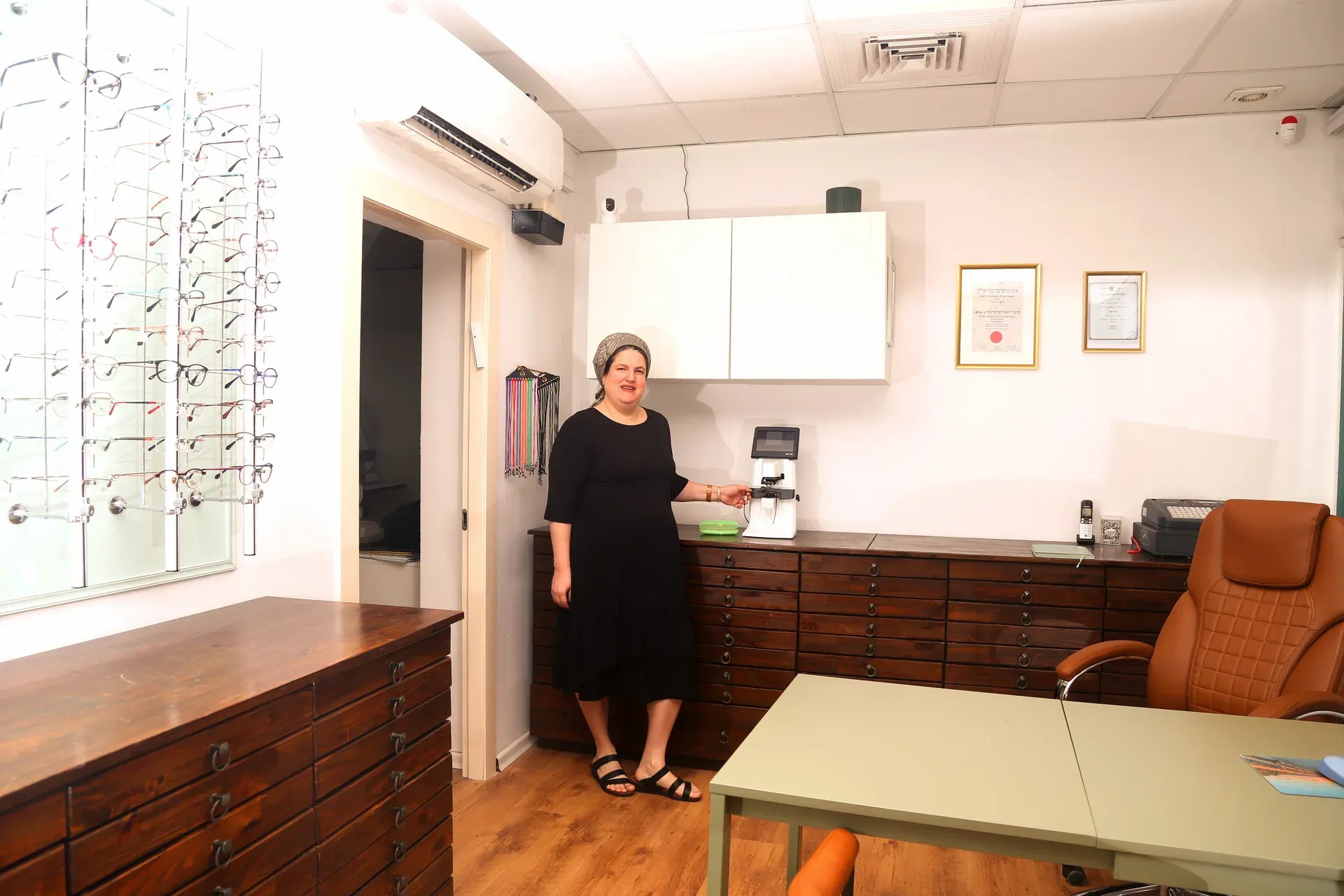 אופטיקה ליאת — קליניקת בדיקות ראייה ובוטיק משקפיים